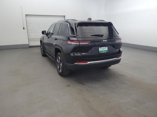 Diamond Black Crystal Pearlcoat 2022 Jeep Grand Cherokee 4xe Base
