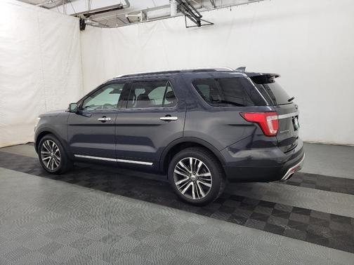 Gray 2017 Ford Explorer Platinum