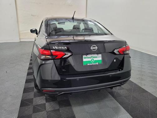 Super Black 2025 Nissan Versa 1.6 S