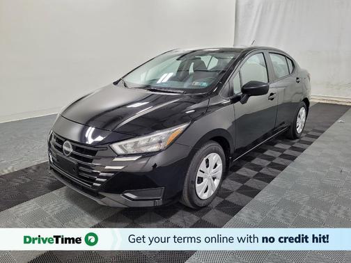 Super Black 2025 Nissan Versa 1.6 S