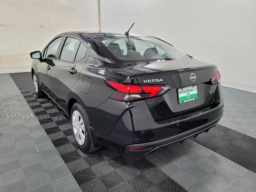Super Black 2025 Nissan Versa 1.6 S