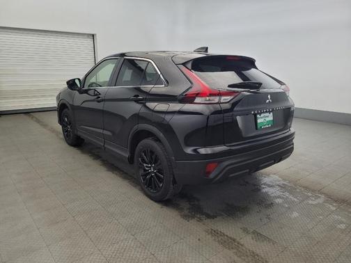 Labrador Black Pearl 2024 Mitsubishi Eclipse Cross LE