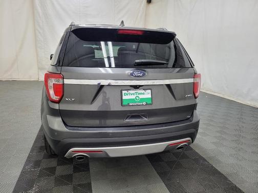 Gray 2016 Ford Explorer XLT