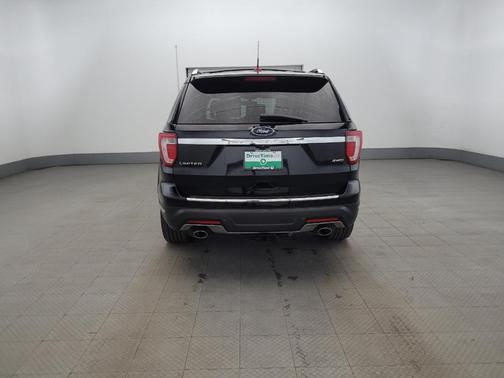 Shadow Black 2018 Ford Explorer Limited