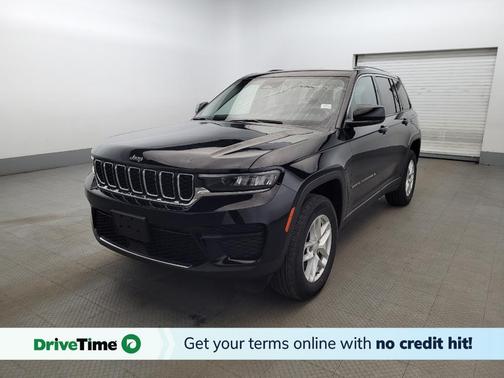 Diamond Black Crystal Pearlcoat 2023 Jeep Grand Cherokee Laredo