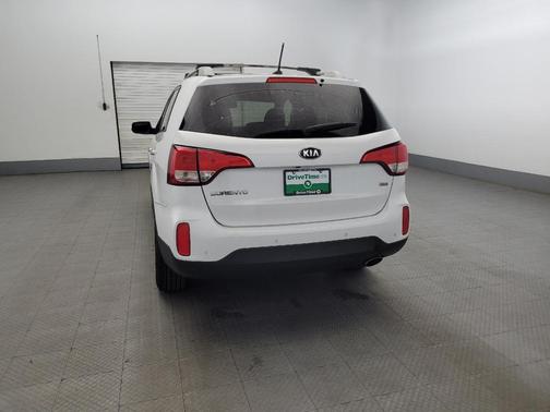 2015 Kia Sorento LX