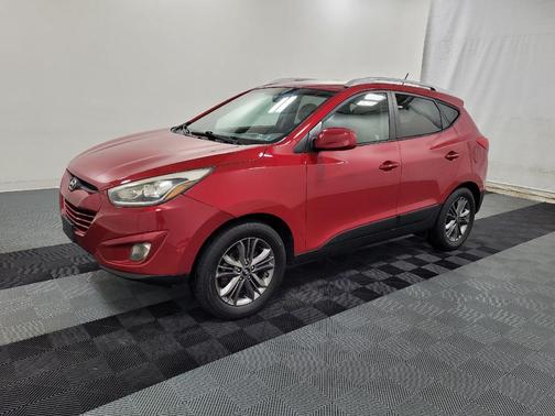 Garnet Red Mica 2015 Hyundai TUCSON SE