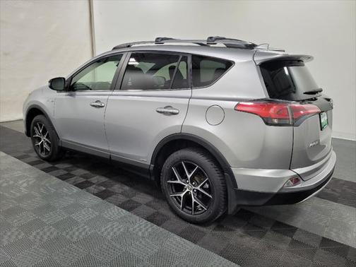 2017 Toyota RAV4 Hybrid SE