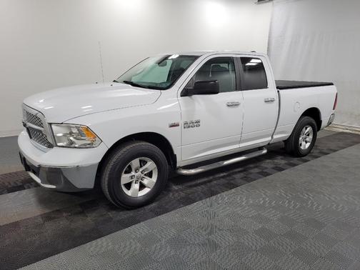 Bright White Clearcoat 2014 RAM 1500 SLT