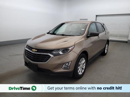 Tan 2018 Chevrolet Equinox LS