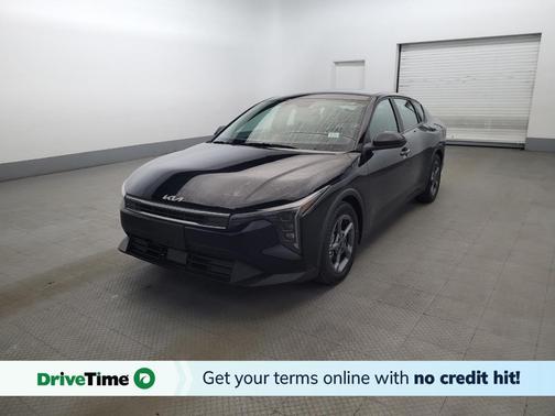 Aurora Black Pearl 2025 Kia K4 LXS