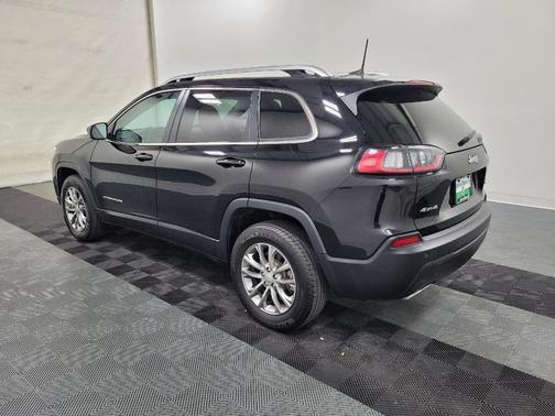 Diamond Black Crystal Pearlcoat 2021 Jeep Cherokee Latitude Lux