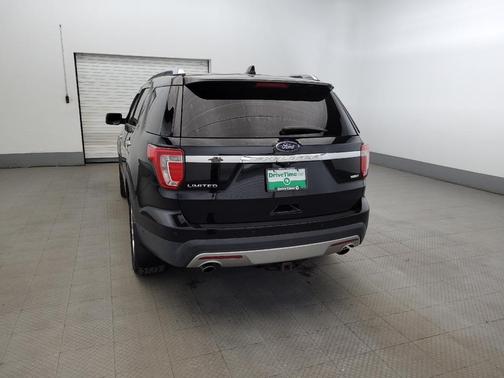 Shadow Black 2017 Ford Explorer Limited