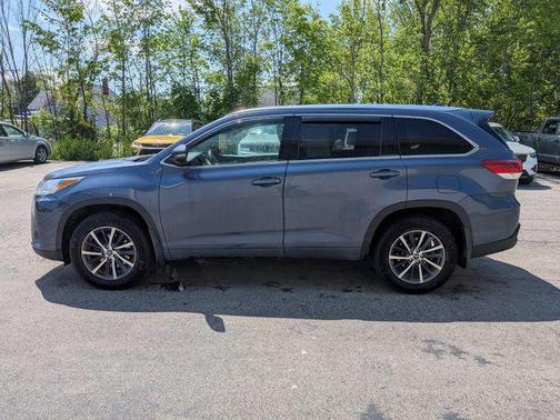 Shoreline Blue Pearl 2018 Toyota Highlander XLE