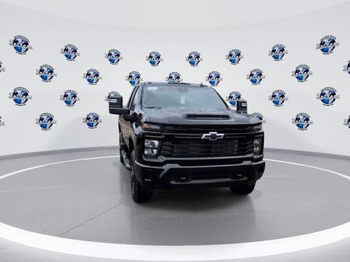 2026 Chevrolet Silverado 2500 Custom