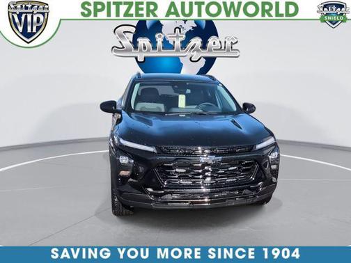 Mosaic Black Metallic 2026 Chevrolet Trax FWD ACTIV