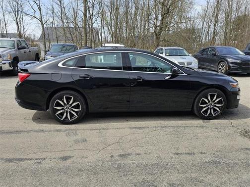 2021 Chevrolet Malibu FWD RS