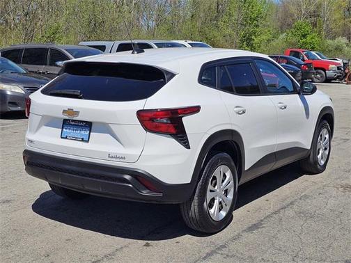 2024 Chevrolet Trax LS