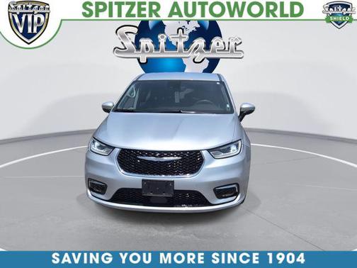 Silver Mist Clearcoat 2023 Chrysler Pacifica Touring L