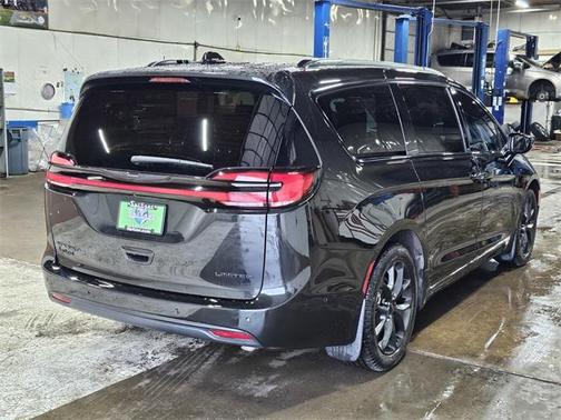 2023 Chrysler Pacifica Limited