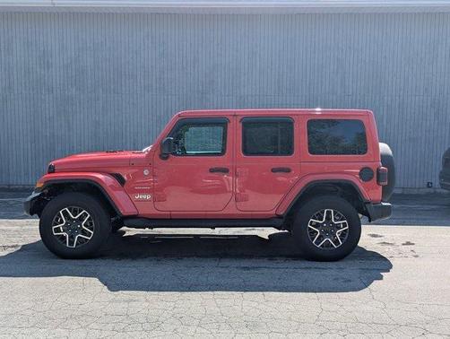 2024 Jeep Wrangler 4-Door Sahara 4x4