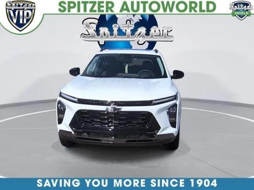 Summit White 2026 Chevrolet Trax FWD ACTIV