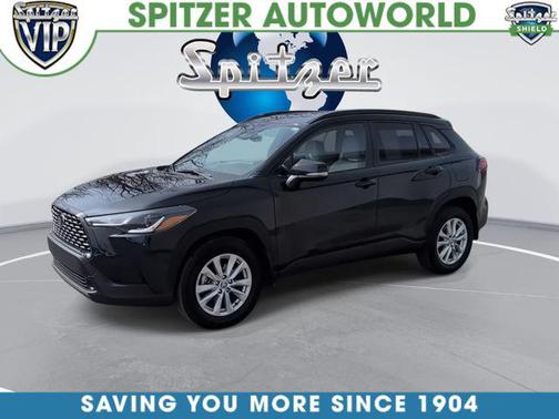 2024 Toyota Corolla Cross LE