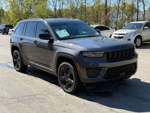 2023 Jeep Grand Cherokee Altitude