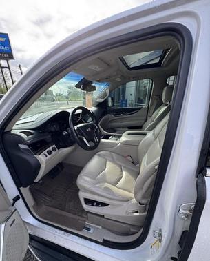 2019 Cadillac Escalade Luxury