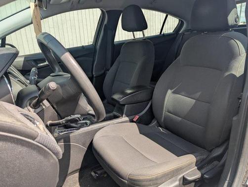 2019 Chevrolet Cruze LS