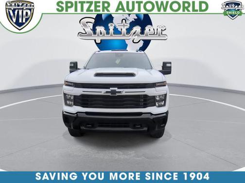 Summit White 2024 Chevrolet Silverado 2500 Custom
