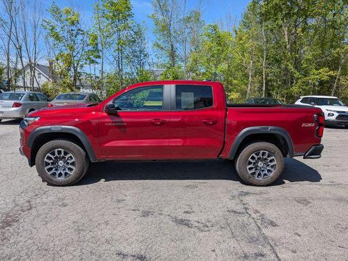 Radiant Red Tintcoat 2023 Chevrolet Colorado Z71