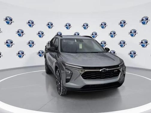 Sterling Gray Metallic 2026 Chevrolet Trax FWD 2RS