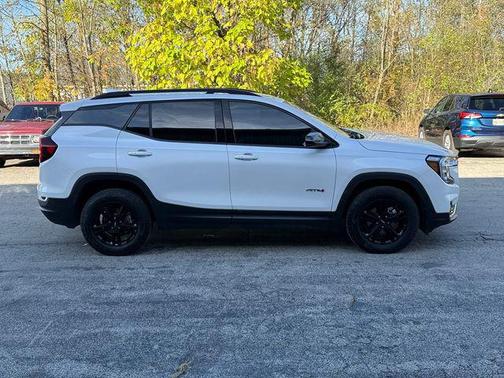 2023 GMC Terrain AWD AT4