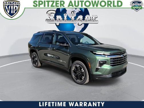 Trillium Green Metallic 2027 Chevrolet Traverse LT