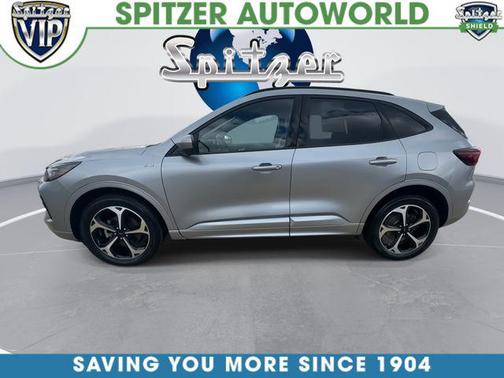Iconic Silver Metallic 2023 Ford Escape ST-Line Elite