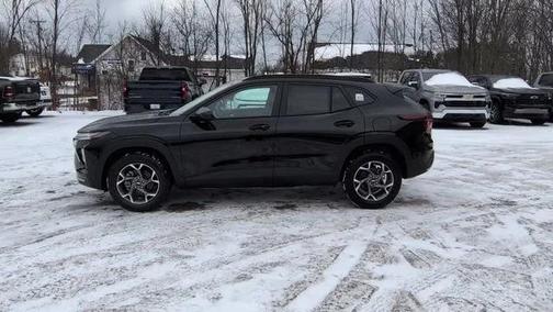 Mosaic Black Metallic 2026 Chevrolet Trax LT