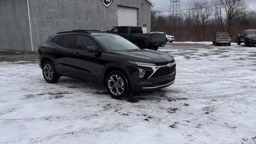 Mosaic Black Metallic 2026 Chevrolet Trax LT