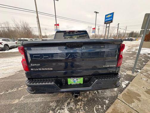 2022 Chevrolet Silverado 1500 Custom