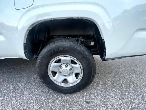 2016 Toyota Tacoma SR5