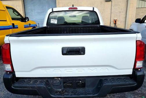 2016 Toyota Tacoma SR5