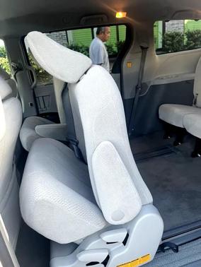 2012 Toyota Sienna LE