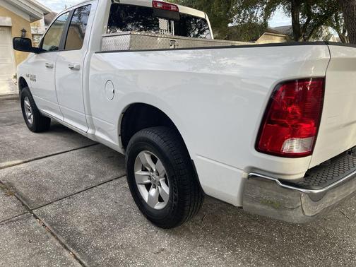 2018 RAM 1500 SLT