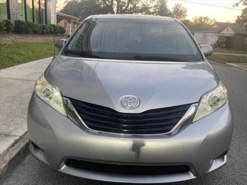 2012 Toyota Sienna LE