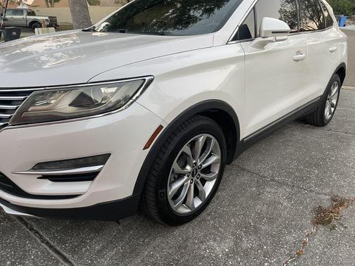 2015 Lincoln MKC Base