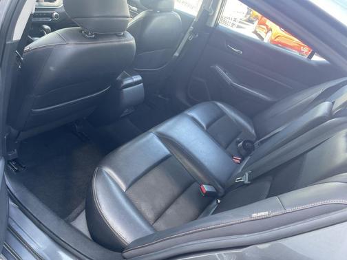 2020 Nissan Altima SR FWD