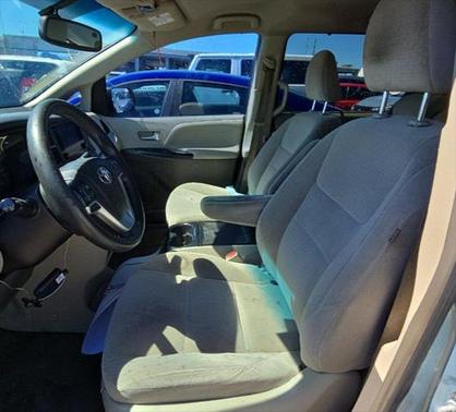 2015 Toyota Sienna LE