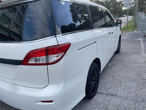 2015 Nissan Quest S