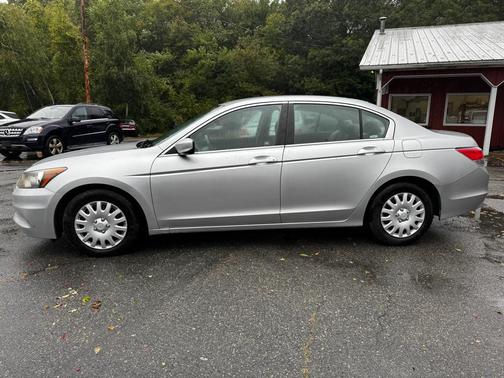 WHITE 2011 Honda Accord 2.4 LX