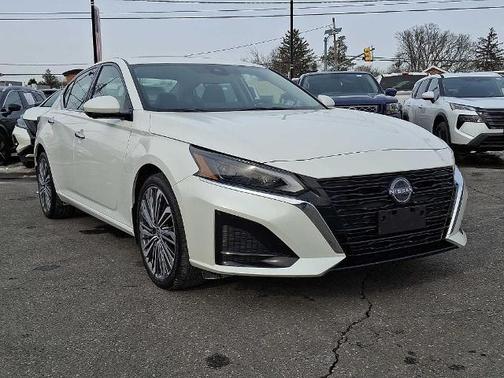 2023 Nissan Altima 2.5 SL